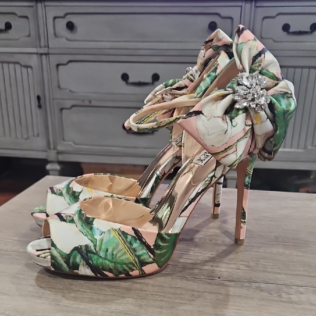 Badgley Mischka Samra Embellished Satin Bow Platfoem Floral Heels Size 9